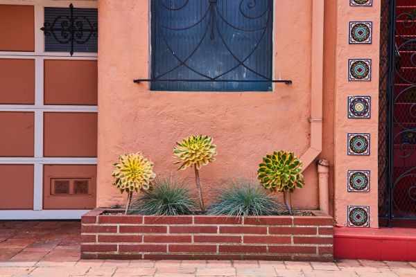 Brick Planter Installation in Federal Way